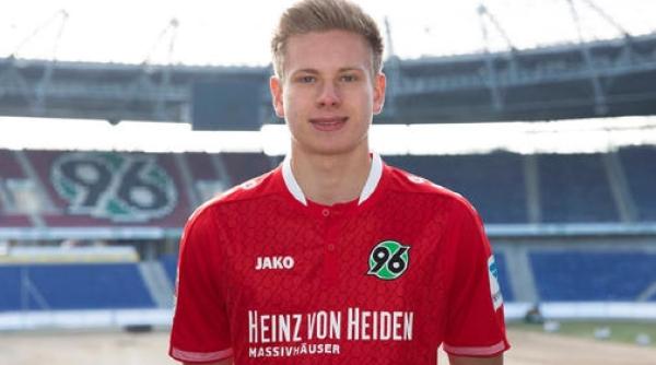 doliu in fotbal un jucator de la hannover 96 a murit la doar 19 ani