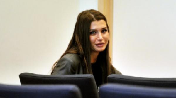 elena basescu replica pentru cei care spun ca e la un pas de divor