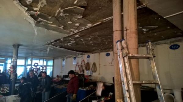 tavanul unei pie e din ploie ti s a prabu it clipe de groaza