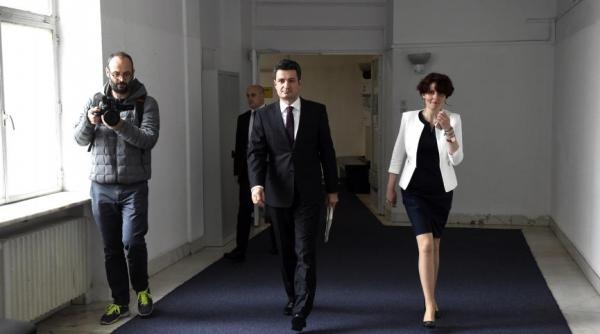 bomba lasata de hexi pharma in spitale de ce a demisionat cadariu