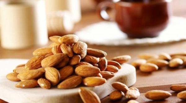 3 beneficii ale migdalelor