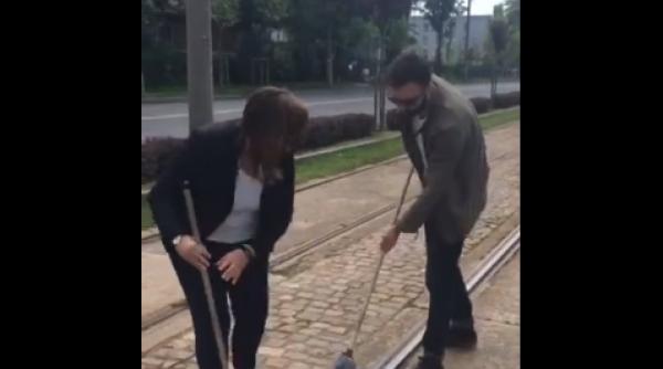 ionu cristache a spalat inele de tramvai cu mopul video