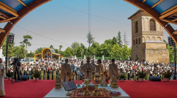sfin ii constantin i elena programul hramului catedralei patriarhale