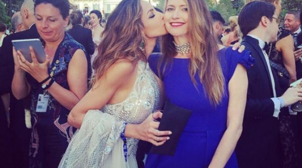 madalina ghenea surprinzatoare pe covorul ro u de la cannes