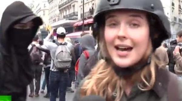 jurnalista agresata in timp ce transmitea live video