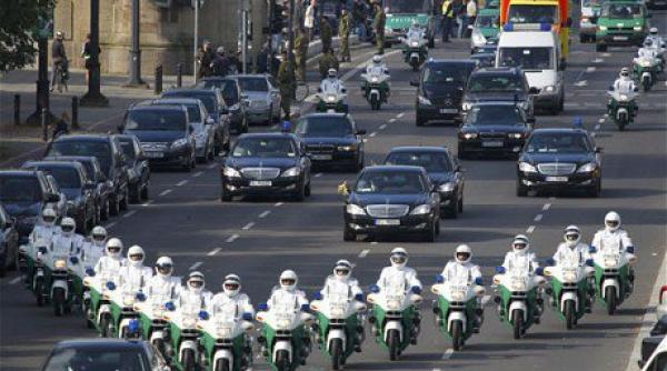 bancul zilei adevarata democra ie