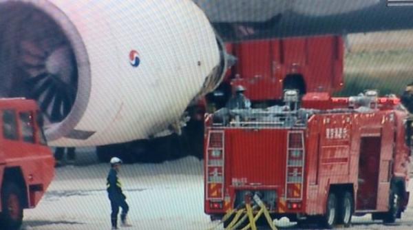 avion cu 319 oameni la bord evacuat de urgen a