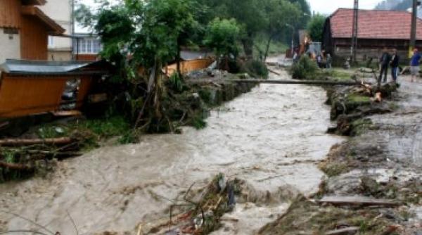 alerta meteo cod portocaliu de ploi abundente pericol de inunda ii