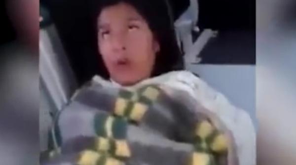 terifiant femeie posedata filmata in ambulan a video