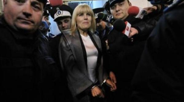 elena udrea de acord cu lia olgu a vasilescu klaus iohannis vizat