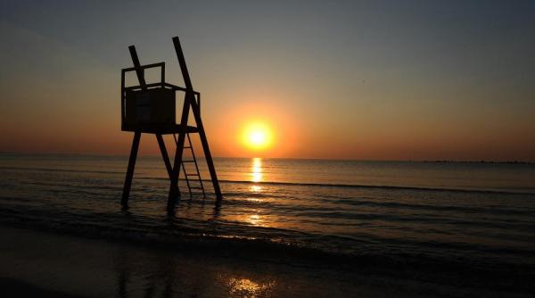 ministru al romaniei vreau ca cenu a mea sa fie impra tiata in marea neagra i marea mediterana