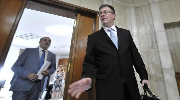 iohannis i ar fi cerut demisia lui mru prin sms eful sie chemat in parlament