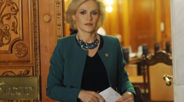 gabriela firea a tept demisia de onoare