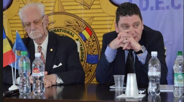 ciado va invita la teatru i la o lansare de carte inedita