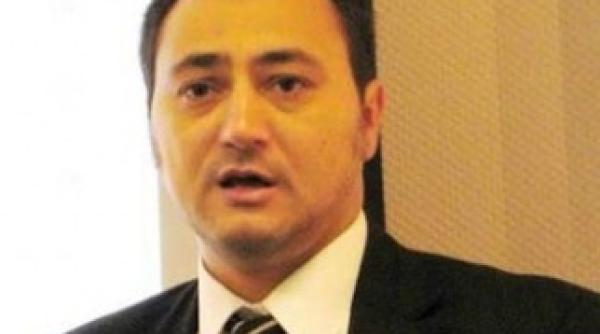 palada diferen a dintre romani i englezi in sacul scrotal