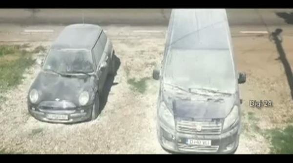 masinile unui fost candidat incendiate