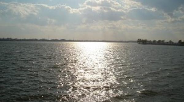 tragedie pe lacul morii din capitala un baiat a murit inecat