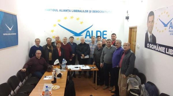 lider alde acest ministru trebuia sa plece din secunda doi