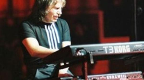 tino furtuna claparul trupei holograf inventeaza re ete