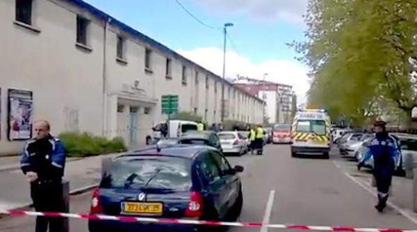 atac in fran a mai mul i oameni la spital