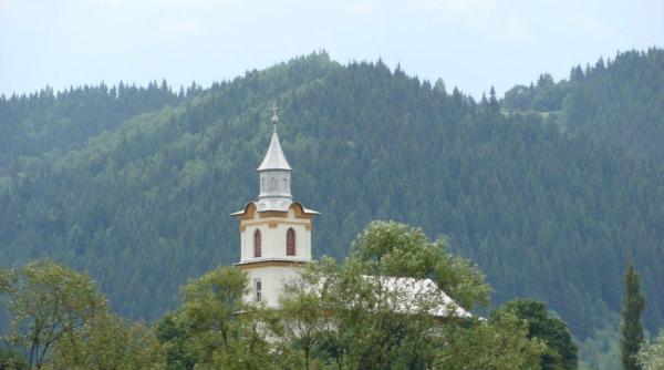 cine sunt satani tii care au incendiat biserica din lunca bradului