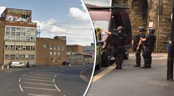 alerta in marea britanie un barbat inarmat a intrat intr o fabrica