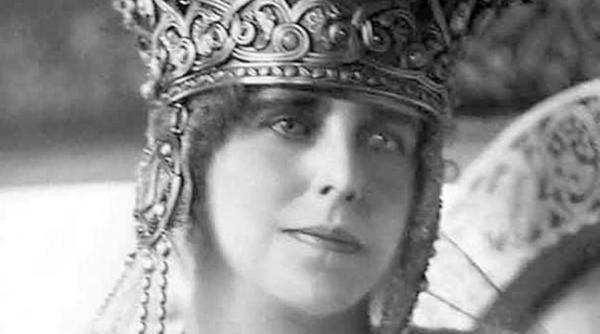 testamentul reginei maria