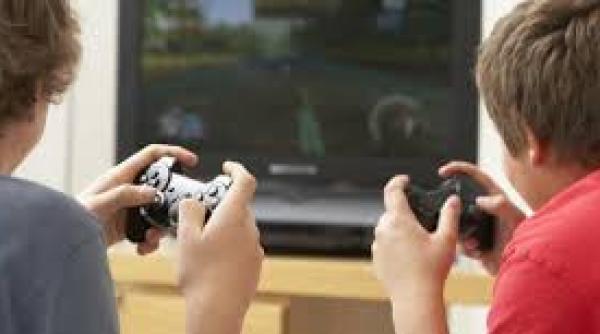 parin i de succes avantajele i dezavantajele jocurilor video in vacan a