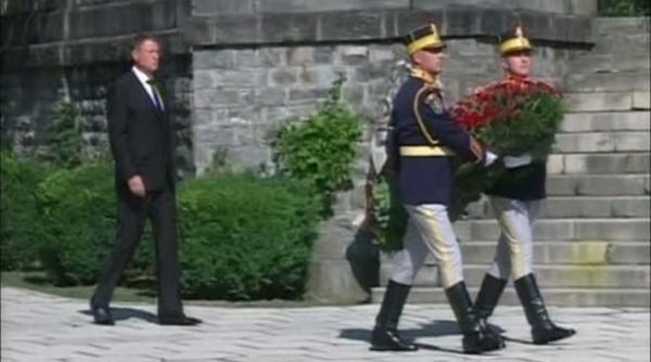 klaus iohannis mesaj scris in cartea de condolean e pentru regina ana