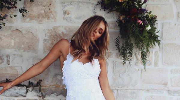 rochia de mireasa care a cucerit internetul cat costa