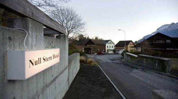 primul hotel din lume care nu are pereti si tavan