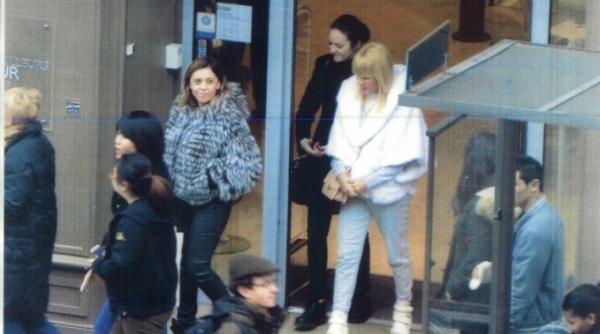 alina bica i elena udrea fotografii incendiare prima apari ie dupa filajul din paris