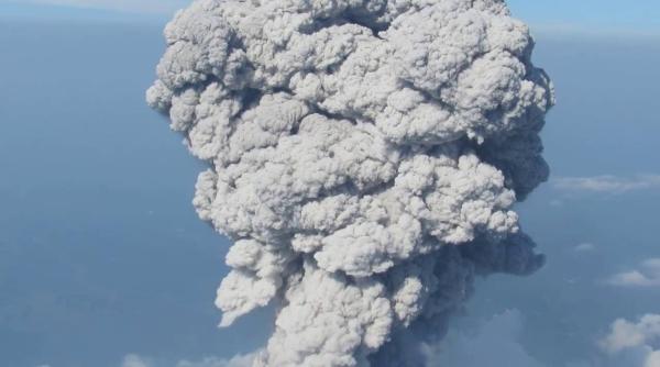 vulcanul santiaguito din guatemala erup ie puternica