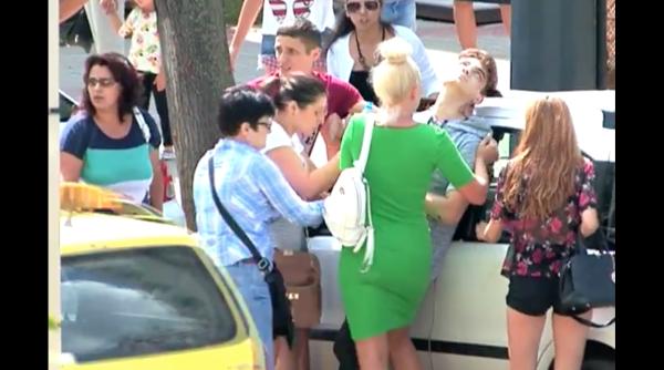 imagini teribile tanar lovit de ma ina pe trecere