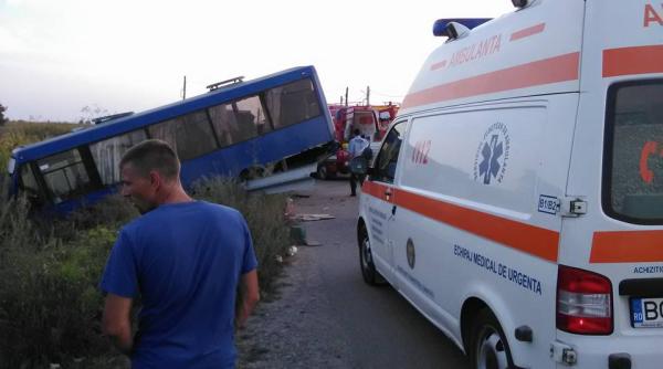un autobuz cu nunta i a ajuns in an sapte persoane au fost ranite