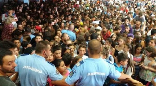 sute de persoane evacuate de la romexpo anun ul isu