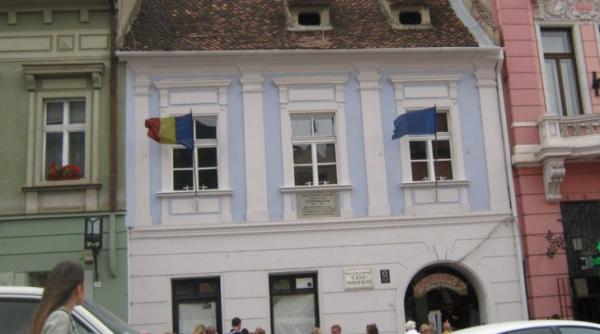 descoperire extraordinara in podul uneia din cele mai vechi case din bra ov