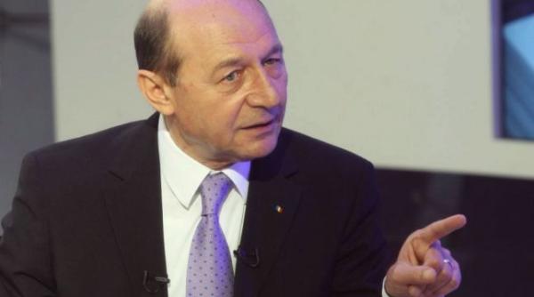 traian basescu a luat foc dupa declara ia ambasadorului sua in moldova