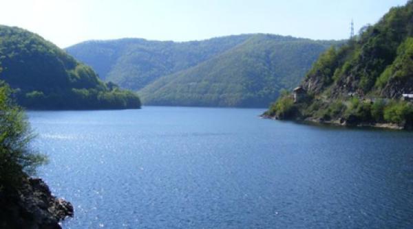 tragedie pe un lac din cluj noua oameni electrocuta i