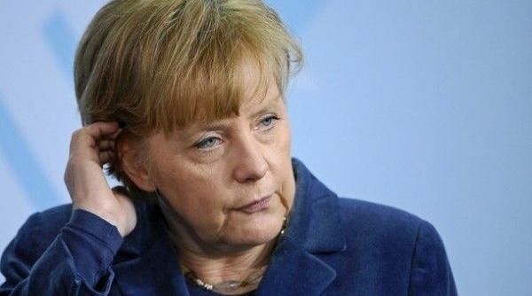 angela merkel recunoa te ca s au facut gre eli in germania i in ue in privin a crizei refugia ilor