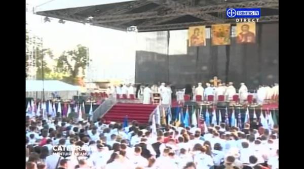 catedrala mantuirii neamului premiera duminica pentru credincio i i patriarhul daniel