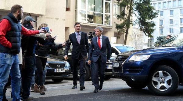 dezvaluiri explozive m a sunat costin borc s au inro it telefoanele polonezii au lins clan a la cabinetul vicepremierului