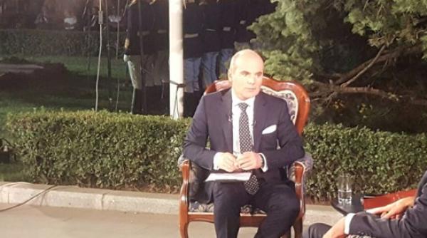 scandal uria intre mini tri in emisiunea lui rare bogdan nu imi e ru ine