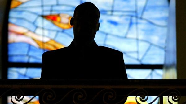 numele celui mai puternic om din romania la secret