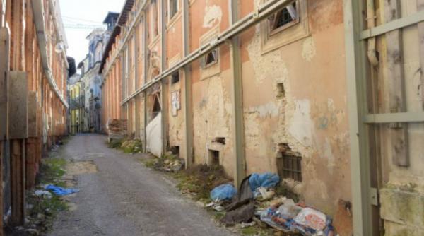 ora ul in care nimeni nu iese din casa de ani zile