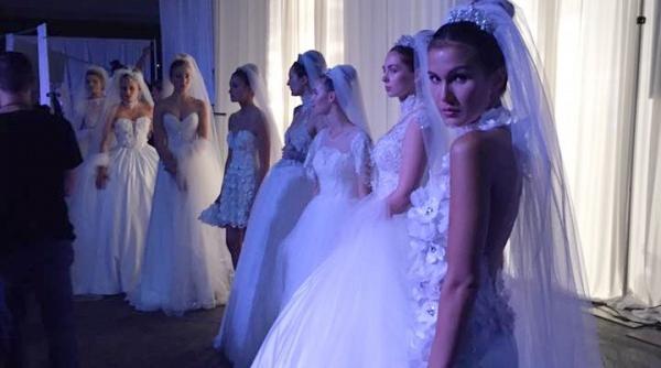 rochii romane ti apreciate la new york fashion week