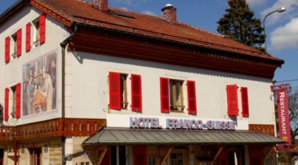 hotelul in care dormi in doua ari in acela i timp