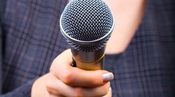 bancul zilei reportera i sindromul vacii nebune