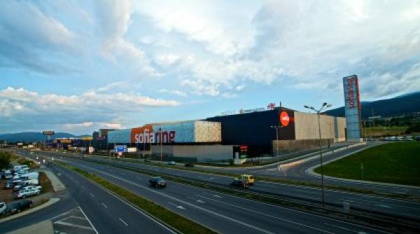bulgarii deschid un lidl intr un mall