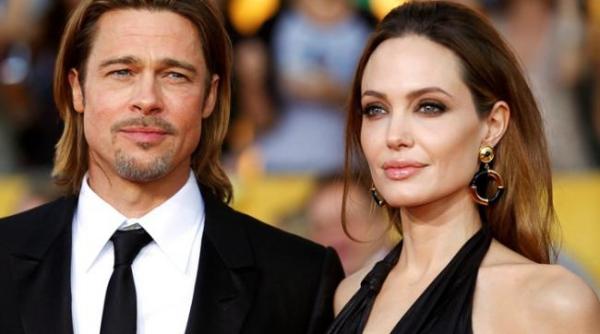 gestul suspicios facut de angelina jolie inainte de anun ul divor ului de brad pitt